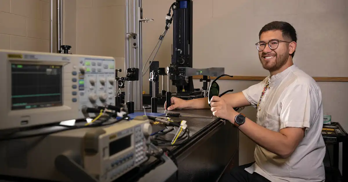 David Reynoso in an MSE Laboratory